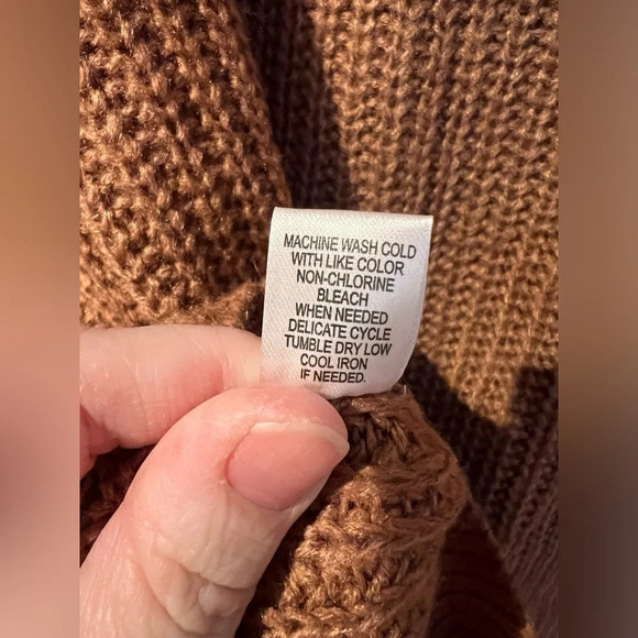 Moral Society sz small, brown button up sweater NWT. - Picture 7 of 7